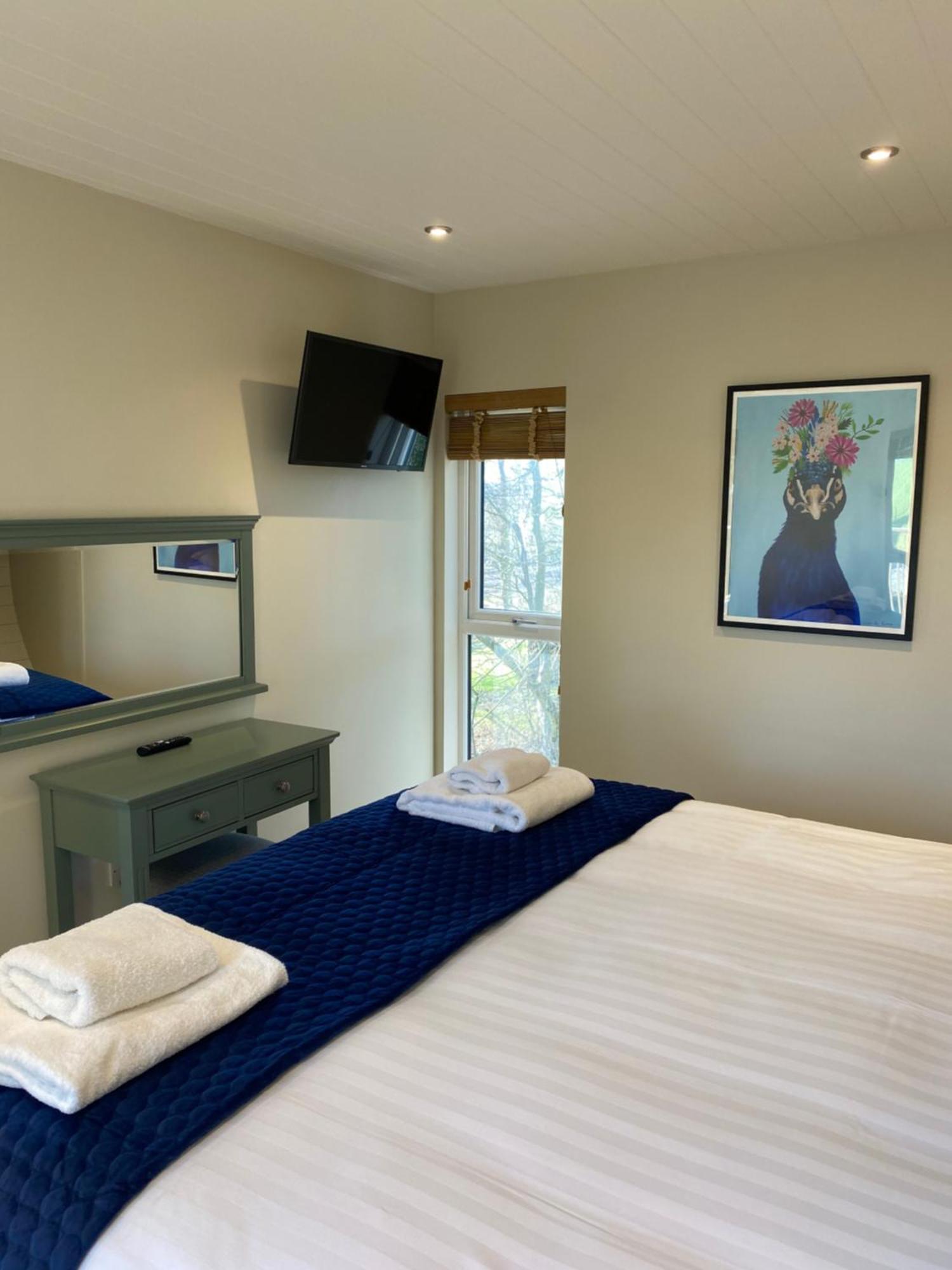Acorn Lodge With Hot Tub Cupar Exterior photo